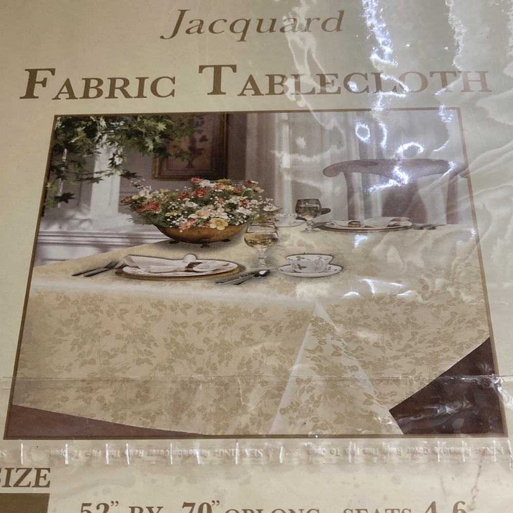 Jacquard Fabric Tablecloth Size 52”x 70” Oblong